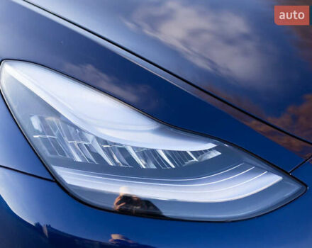 Синий Тесла Model Y, объемом двигателя 0 л и пробегом 42 тыс. км за 27000 $, фото 22 на Automoto.ua
