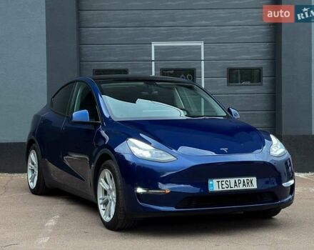 Синий Тесла Model Y, объемом двигателя 0 л и пробегом 66 тыс. км за 25500 $, фото 11 на Automoto.ua