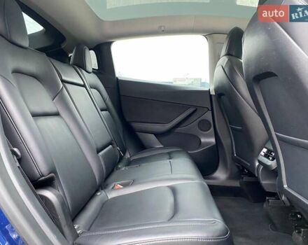 Синій Тесла Model Y, об'ємом двигуна 0 л та пробігом 91 тис. км за 25990 $, фото 20 на Automoto.ua