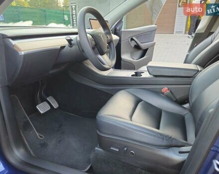 Синий Тесла Model Y, объемом двигателя 0 л и пробегом 99 тыс. км за 25900 $, фото 33 на Automoto.ua