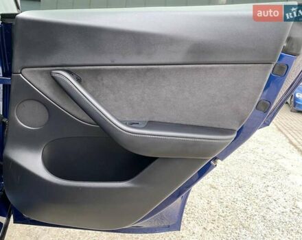 Синій Тесла Model Y, об'ємом двигуна 0 л та пробігом 91 тис. км за 25990 $, фото 18 на Automoto.ua