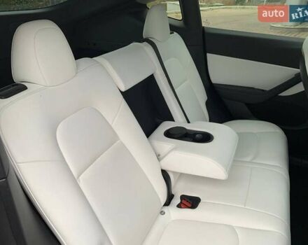 Синий Тесла Model Y, объемом двигателя 0 л и пробегом 130 тыс. км за 23500 $, фото 13 на Automoto.ua