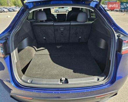 Синий Тесла Model Y, объемом двигателя 0 л и пробегом 53 тыс. км за 23500 $, фото 30 на Automoto.ua