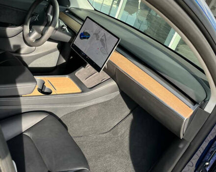 Синий Тесла Model Y, объемом двигателя 0 л и пробегом 35 тыс. км за 30100 $, фото 17 на Automoto.ua