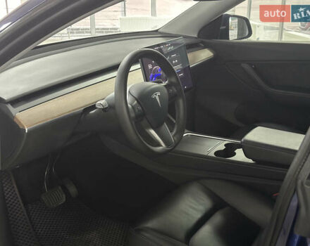 Синий Тесла Model Y, объемом двигателя 0 л и пробегом 122 тыс. км за 27500 $, фото 24 на Automoto.ua