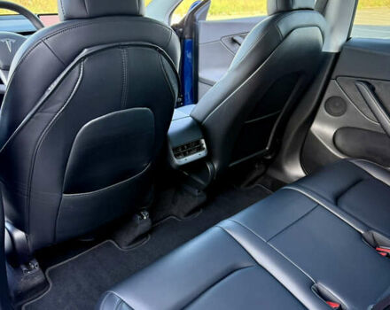 Синий Тесла Model Y, объемом двигателя 0 л и пробегом 48 тыс. км за 27500 $, фото 16 на Automoto.ua