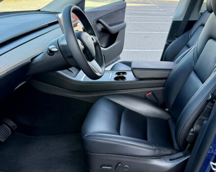 Синий Тесла Model Y, объемом двигателя 0 л и пробегом 48 тыс. км за 27500 $, фото 9 на Automoto.ua