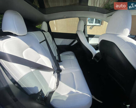 Синій Тесла Model Y, об'ємом двигуна 0 л та пробігом 61 тис. км за 22500 $, фото 17 на Automoto.ua