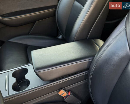 Синий Тесла Model Y, объемом двигателя 0 л и пробегом 155 тыс. км за 22500 $, фото 40 на Automoto.ua