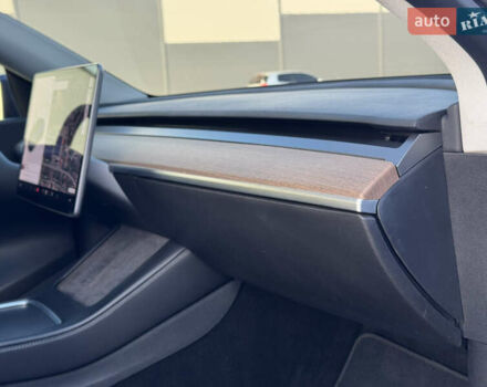 Синий Тесла Model Y, объемом двигателя 0 л и пробегом 155 тыс. км за 22500 $, фото 58 на Automoto.ua