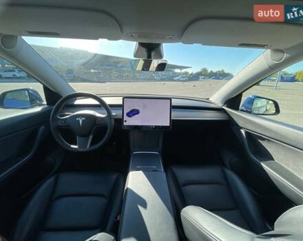 Синий Тесла Model Y, объемом двигателя 0 л и пробегом 45 тыс. км за 26500 $, фото 16 на Automoto.ua