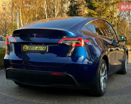 Синий Тесла Model Y, объемом двигателя 0 л и пробегом 72 тыс. км за 25750 $, фото 6 на Automoto.ua