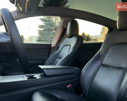 Синий Тесла Model Y, объемом двигателя 0 л и пробегом 72 тыс. км за 25750 $, фото 8 на Automoto.ua