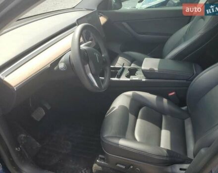 Синій Тесла Model Y, об'ємом двигуна 0 л та пробігом 89 тис. км за 10200 $, фото 6 на Automoto.ua