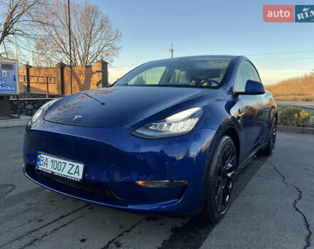 Синій Тесла Model Y, об'ємом двигуна 0 л та пробігом 61 тис. км за 22500 $, фото 2 на Automoto.ua