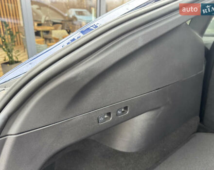 Синій Тесла Model Y, об'ємом двигуна 0 л та пробігом 44 тис. км за 23500 $, фото 30 на Automoto.ua