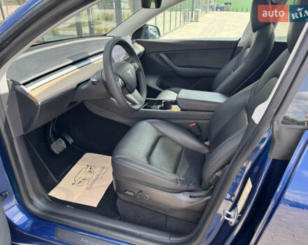 Синий Тесла Model Y, объемом двигателя 0 л и пробегом 83 тыс. км за 24999 $, фото 13 на Automoto.ua