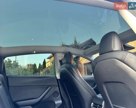 Синий Тесла Model Y, объемом двигателя 0 л и пробегом 90 тыс. км за 22300 $, фото 15 на Automoto.ua