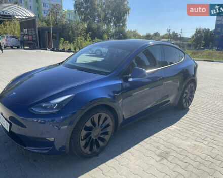 Синий Тесла Model Y, объемом двигателя 0 л и пробегом 127 тыс. км за 24700 $, фото 2 на Automoto.ua