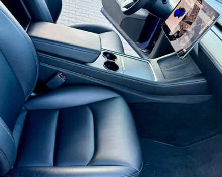 Синий Тесла Model Y, объемом двигателя 0 л и пробегом 48 тыс. км за 27500 $, фото 10 на Automoto.ua