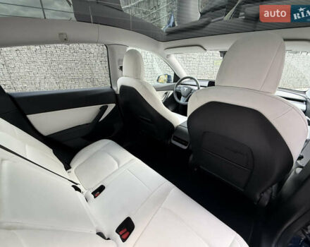 Синій Тесла Model Y, об'ємом двигуна 0 л та пробігом 135 тис. км за 19300 $, фото 13 на Automoto.ua