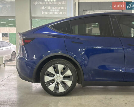 Синий Тесла Model Y, объемом двигателя 0 л и пробегом 122 тыс. км за 27500 $, фото 7 на Automoto.ua