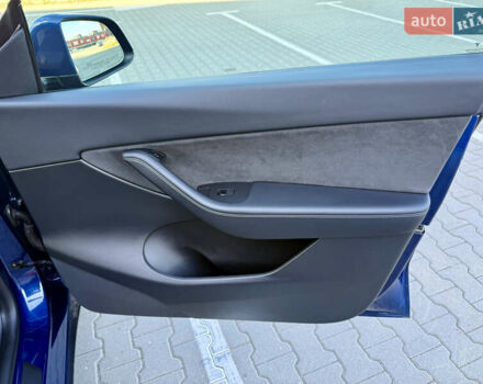 Синий Тесла Model Y, объемом двигателя 0 л и пробегом 48 тыс. км за 27500 $, фото 12 на Automoto.ua