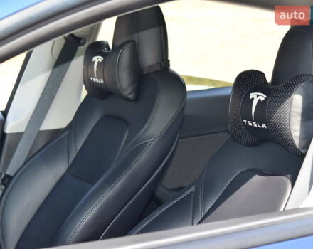 Синий Тесла Model Y, объемом двигателя 0 л и пробегом 81 тыс. км за 25499 $, фото 38 на Automoto.ua