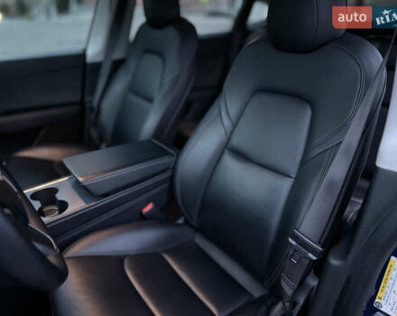 Тесла Model Y 2021 в Харькове на Automoto.ua Синий Тесла Model Y, объемом двигателя 0 л и пробегом 113 тыс. км за 21200 $, фото 61 на Automoto.ua