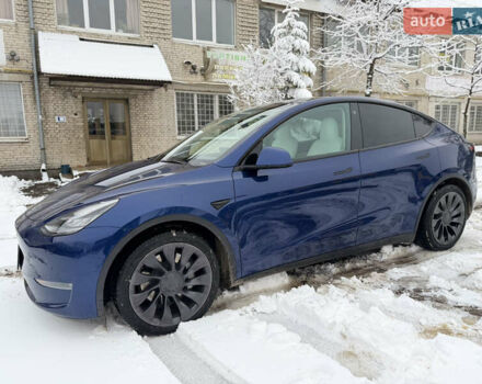 Синий Тесла Model Y, объемом двигателя 0 л и пробегом 63 тыс. км за 27000 $, фото 4 на Automoto.ua