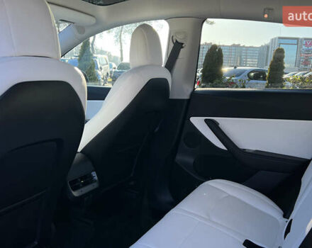 Синій Тесла Model Y, об'ємом двигуна 0 л та пробігом 64 тис. км за 26900 $, фото 17 на Automoto.ua