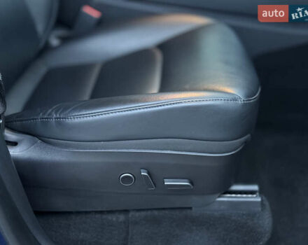 Тесла Model Y 2021 в Харькове на Automoto.ua Синий Тесла Model Y, объемом двигателя 0 л и пробегом 113 тыс. км за 21200 $, фото 45 на Automoto.ua