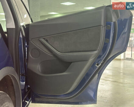 Синий Тесла Model Y, объемом двигателя 0 л и пробегом 122 тыс. км за 27500 $, фото 22 на Automoto.ua