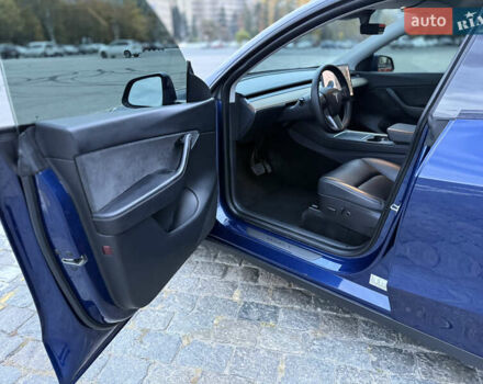 Тесла Model Y 2021 в Харькове на Automoto.ua Синий Тесла Model Y, объемом двигателя 0 л и пробегом 113 тыс. км за 21200 $, фото 30 на Automoto.ua