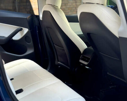 Тесла Model Y 2021 в Белой Церкве на Automoto.ua Синий Тесла Model Y, объемом двигателя 0 л и пробегом 76 тыс. км за 26500 $, фото 12 на Automoto.ua