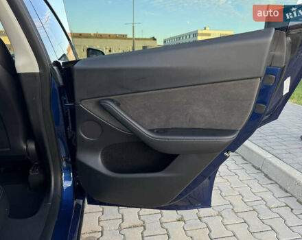 Синий Тесла Model Y, объемом двигателя 0 л и пробегом 155 тыс. км за 22500 $, фото 51 на Automoto.ua