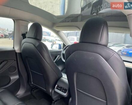 Синій Тесла Model Y, об'ємом двигуна 0 л та пробігом 91 тис. км за 25990 $, фото 19 на Automoto.ua