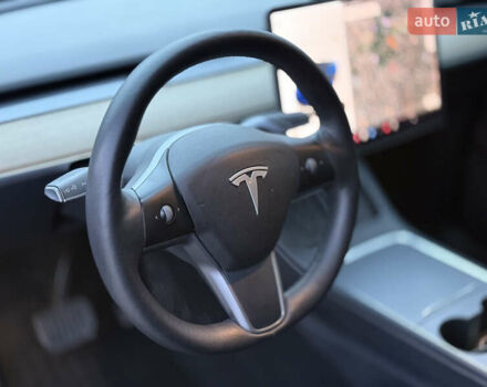 Тесла Model Y 2021 в Харькове на Automoto.ua Синий Тесла Model Y, объемом двигателя 0 л и пробегом 113 тыс. км за 21200 $, фото 32 на Automoto.ua