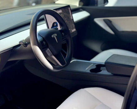 Тесла Model Y 2021 в Белой Церкве на Automoto.ua Синий Тесла Model Y, объемом двигателя 0 л и пробегом 76 тыс. км за 26500 $, фото 11 на Automoto.ua