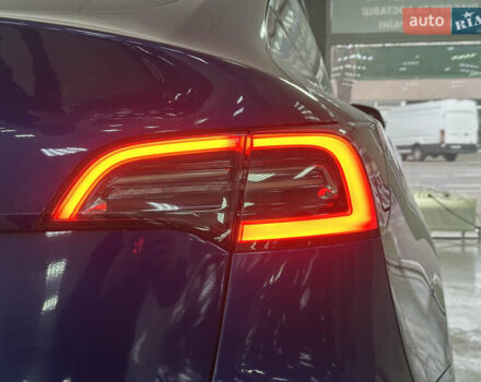 Синий Тесла Model Y, объемом двигателя 0 л и пробегом 122 тыс. км за 27500 $, фото 12 на Automoto.ua