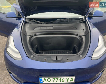 Синий Тесла Model Y, объемом двигателя 0 л и пробегом 125 тыс. км за 25997 $, фото 7 на Automoto.ua