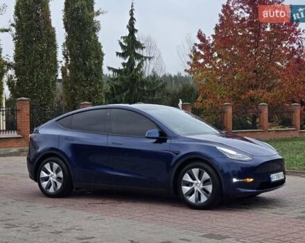 Синий Тесла Model Y, объемом двигателя 0 л и пробегом 99 тыс. км за 25500 $, фото 1 на Automoto.ua
