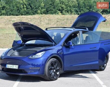Синий Тесла Model Y, объемом двигателя 0 л и пробегом 81 тыс. км за 25499 $, фото 26 на Automoto.ua