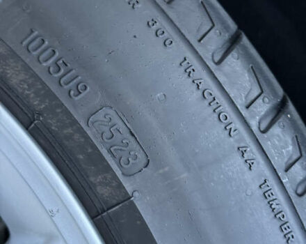 Тесла Model Y 2021 в Харькове на Automoto.ua Синий Тесла Model Y, объемом двигателя 0 л и пробегом 113 тыс. км за 21200 $, фото 77 на Automoto.ua