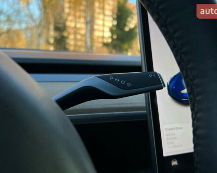 Синий Тесла Model Y, объемом двигателя 0 л и пробегом 72 тыс. км за 25750 $, фото 13 на Automoto.ua