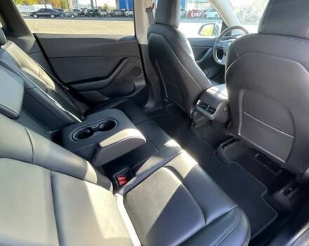 Синий Тесла Model Y, объемом двигателя 0 л и пробегом 45 тыс. км за 25500 $, фото 13 на Automoto.ua