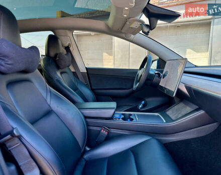 Синий Тесла Model Y, объемом двигателя 0 л и пробегом 33 тыс. км за 23300 $, фото 34 на Automoto.ua