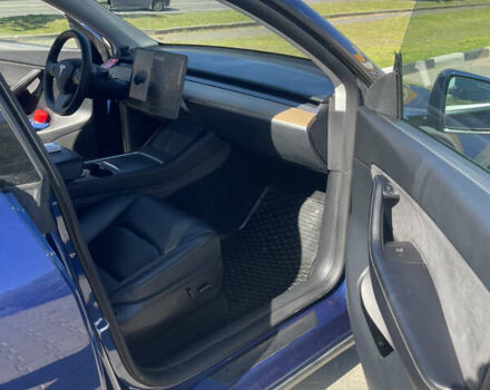 Синий Тесла Model Y, объемом двигателя 0 л и пробегом 127 тыс. км за 24700 $, фото 8 на Automoto.ua