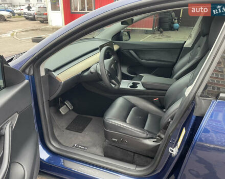 Синий Тесла Model Y, объемом двигателя 0 л и пробегом 127 тыс. км за 22300 $, фото 4 на Automoto.ua