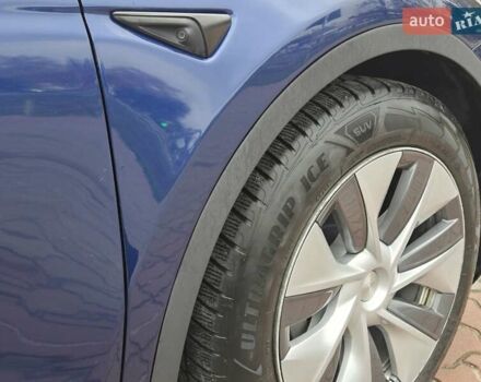 Синий Тесла Model Y, объемом двигателя 0 л и пробегом 99 тыс. км за 25500 $, фото 14 на Automoto.ua